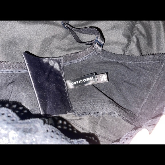 Torrid Lace back smoothing bra - Picture 2 of 3